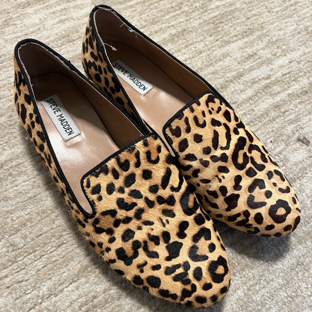 Steve Madden flats. Worn only a few times. Cheetah print, size 9.